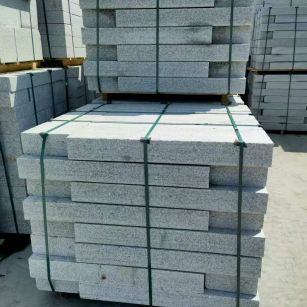 长治 芙蓉白花岗岩路沿石、平石尺寸标准，色泽均匀