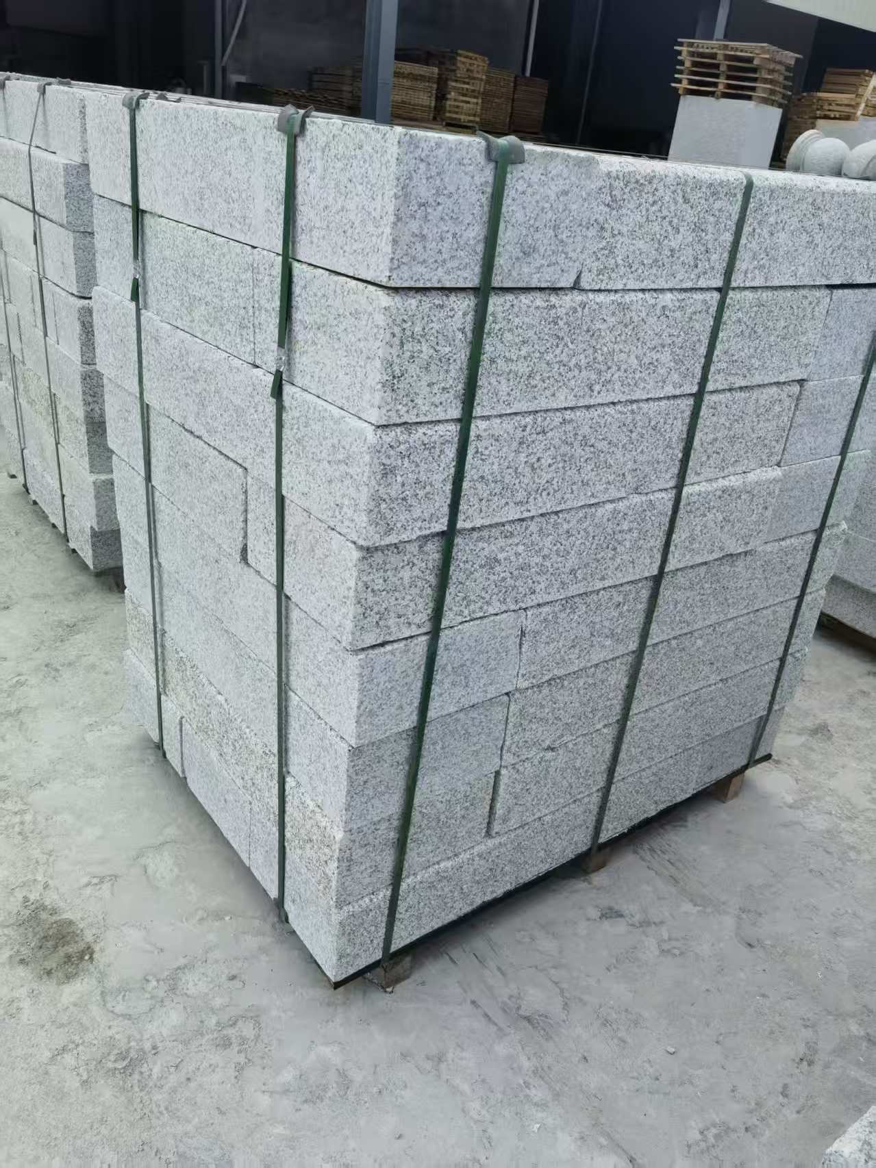 长治 芙蓉白火烧两面路沿石