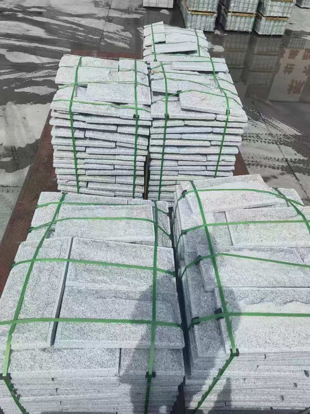 长治 芝麻白蘑菇石装车出货