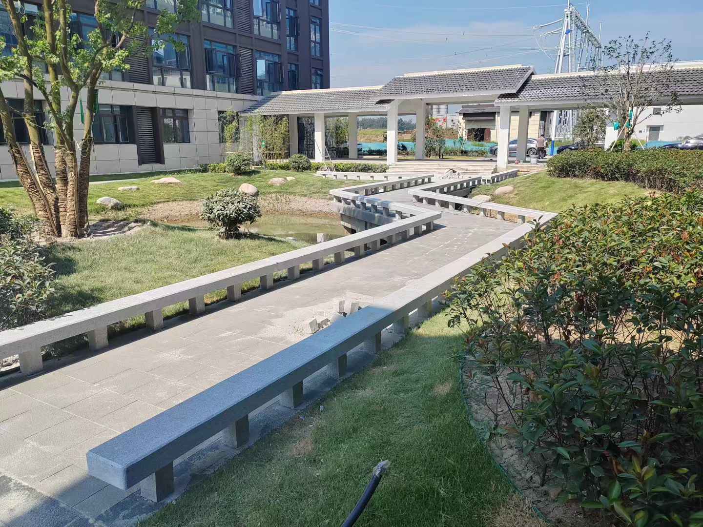 长治 芝麻灰小区坐凳&栏杆安装效果