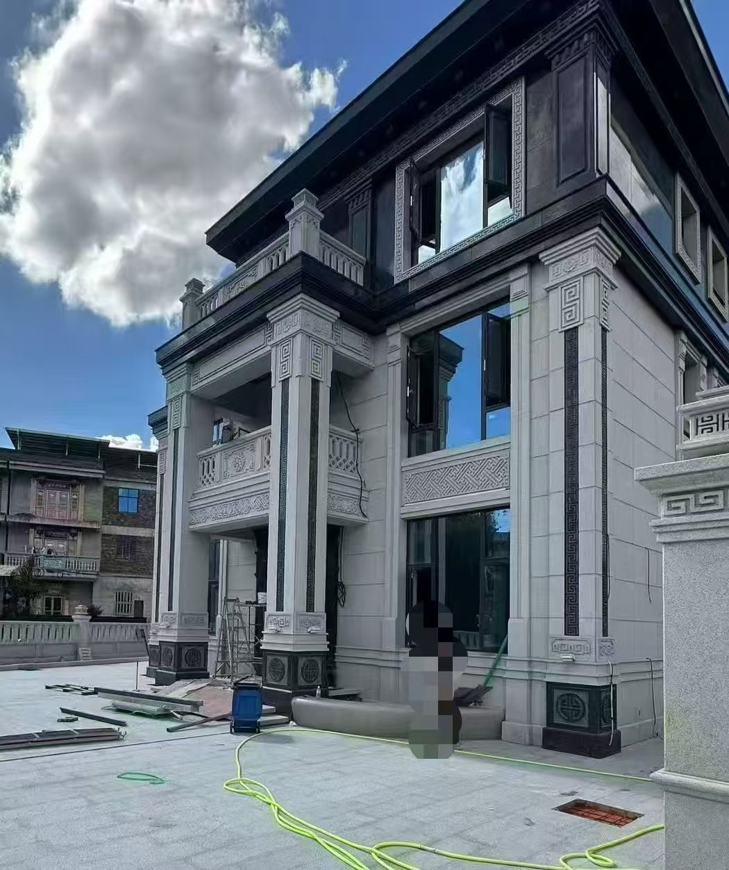 长治 别墅干挂，芝麻白与芝麻黑完美配合