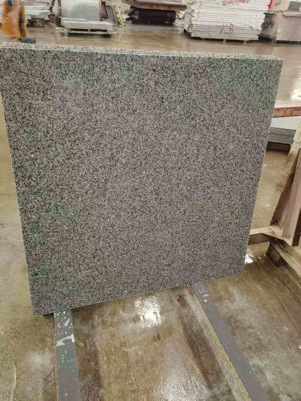 长治 芝麻白光面900*900，高地铁标准