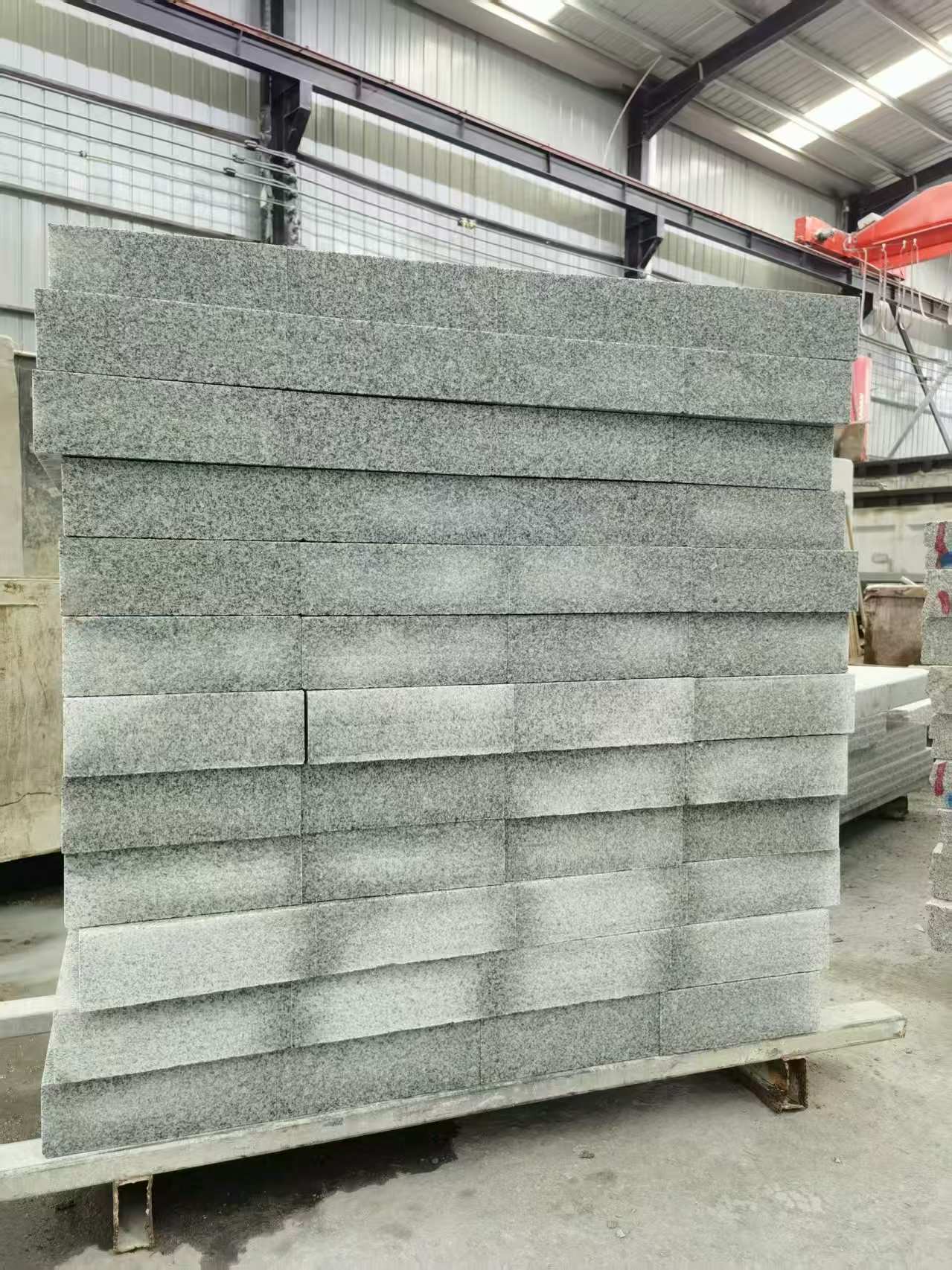 长治 芝麻白10公分300*600广场地铺，A料定制，尺寸标准，厚薄均匀